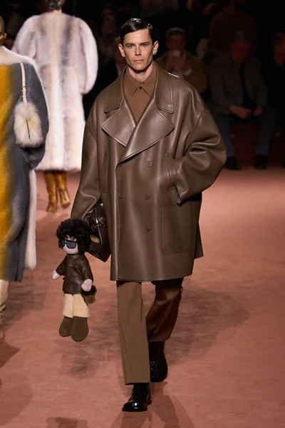 Look 36